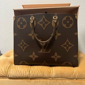 Louis Vuitton Onthego Reverse Giant On The Go GM Monogram Leather Tote